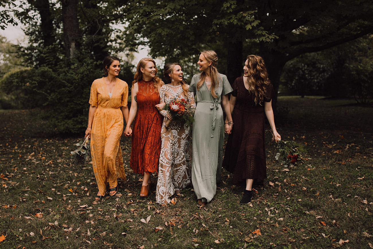 Bride and her bridesmaids in Fall colors.